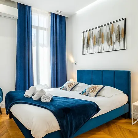 Lägenhet 3-br In The Heart Of Downtown *