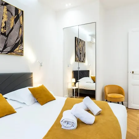 Lägenhet 3-br In The Heart Of Downtown *